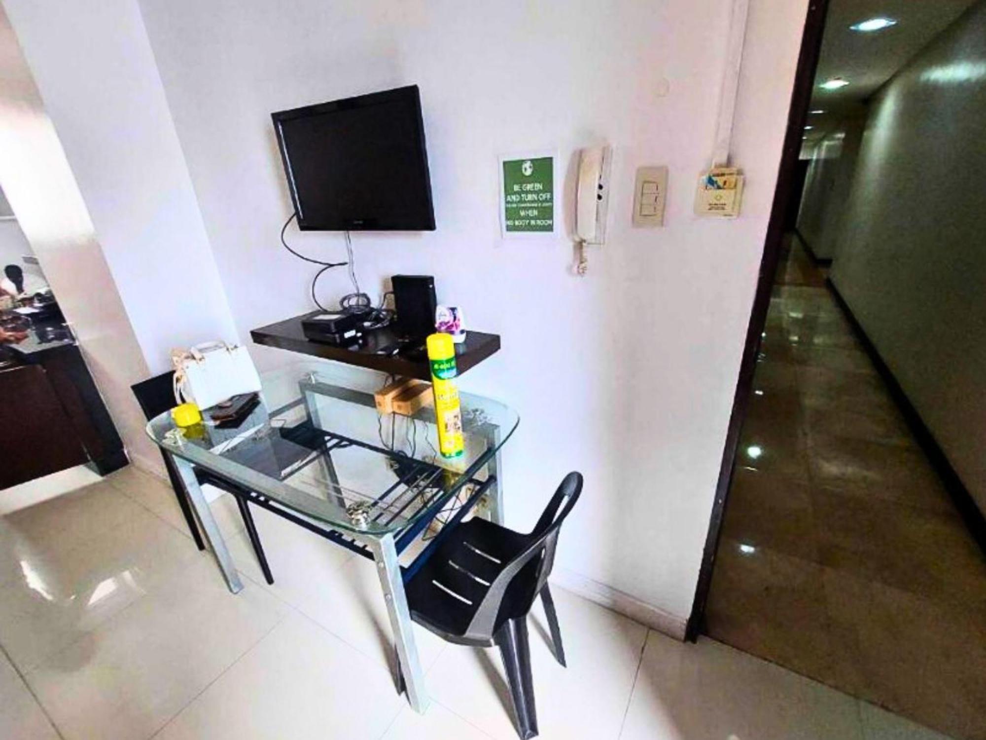 Near Us Embassy X Free Unlimited Pool, Massage & Sauna Access X Promo This Month! Explore Deluxe Studio W Balcony In Manila Perfectly Situated Near Naia Airport, Heart Of Manila Updated 2025 Price For Your Unforgettable Ultimate Staycation Experience Exterior photo